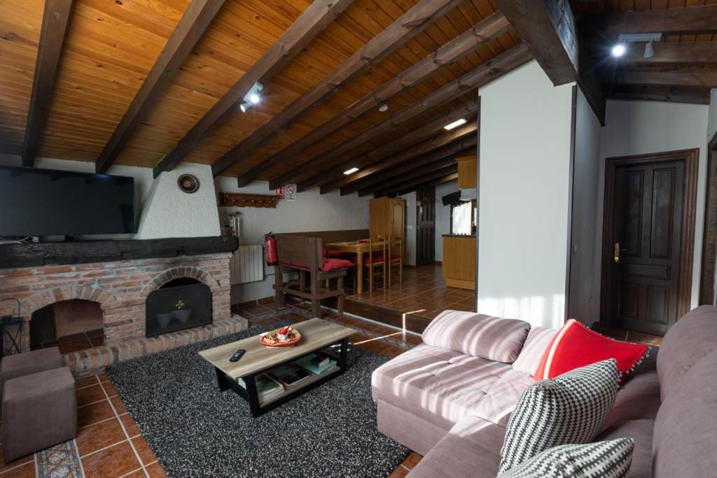 Apartamentos El Coritu Nieda Kültér fotó